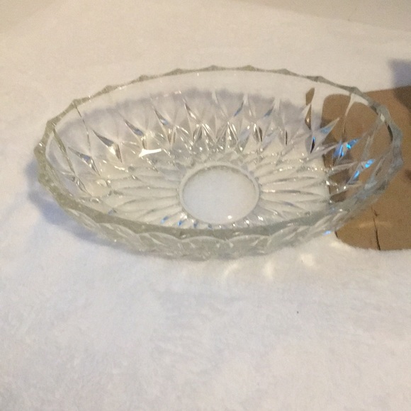 Phoenicia sparkling cut Crystal 7 3/4” oval dish IOB Made in Israel - Picture 1 of 4